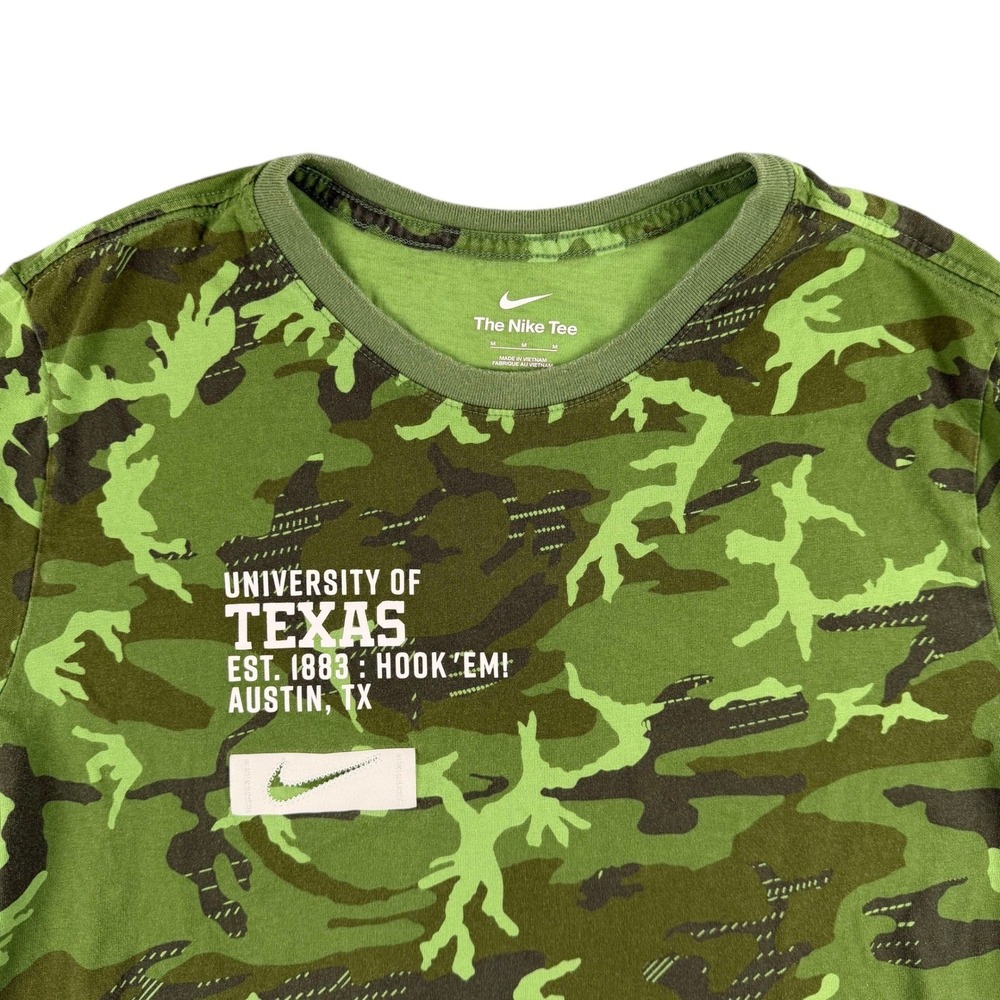 Texas Longhorns Mens M Nike Green Camo Long Sleeve Hook Em Graphic Shirt